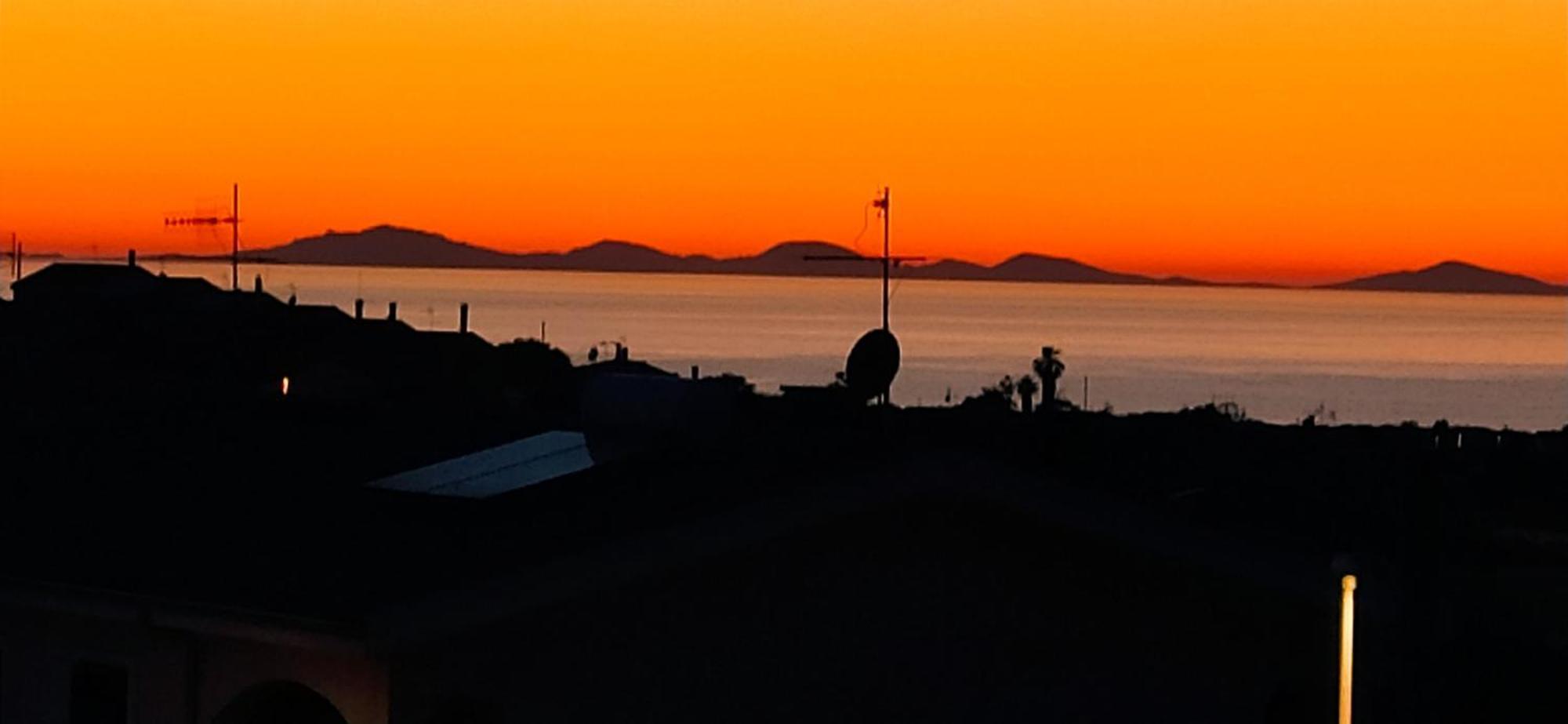 B&B Golfo Asinara Suite & Relax Sorso Bagian luar foto